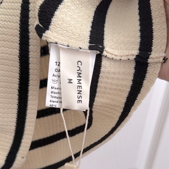 Commense Leisure Stripe Knit Crop Top - Picture 6 of 8